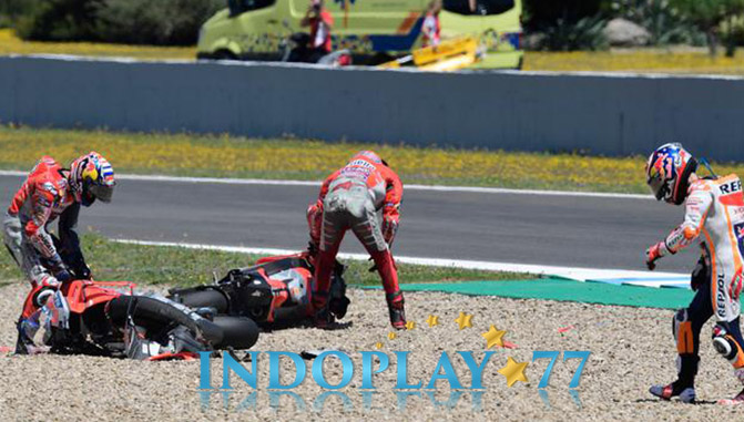 Ini Alasan Jika Lorenzo Menabrak Pembalap Repsol Honda